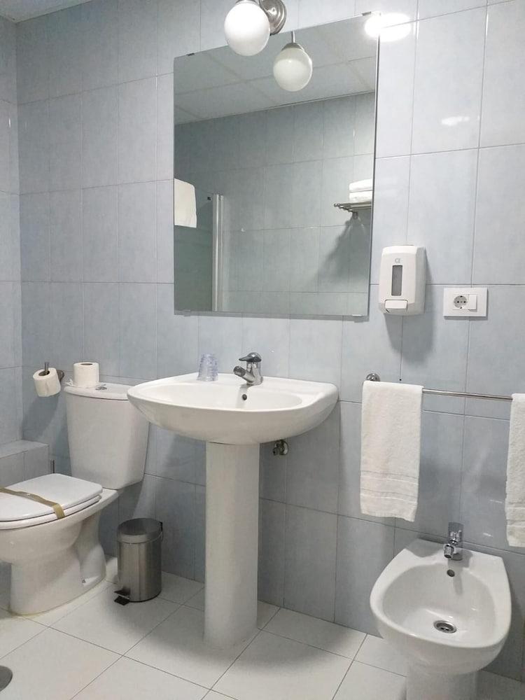 Hotel Alda Estacion Pontevedra Dış mekan fotoğraf